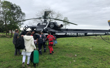 Homem é encaminhado ao hospital após cair de máquina agrícola em Nova Veneza