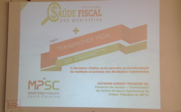 MP-SC apresenta o Programa Saúde Fiscal dos municípios aos vereadores da Amrec