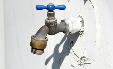 Bairros de Içara ficam sem água