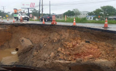 Içara: buraco é aberto em trecho da SC-445