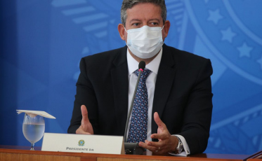 Lira diz que alteração na LDO garante proteção a trabalhadores