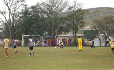 Mais de 200 meninos participaram da seletiva do Flamengo