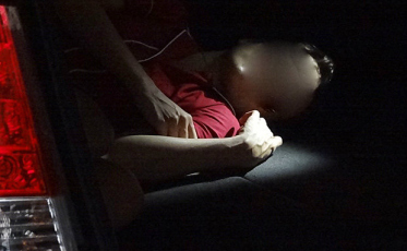 Casal rouba e tranca motorista de aplicativo em porta-malas em Jaguaruna 