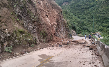 Serra do Rio do Rastro segue interditada para contenção de rochas