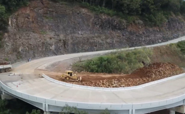 Ministro garante conclusão da Serra da Rocinha até dezembro