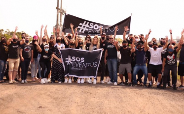 O setor de eventos do sul protesta na BR-101