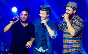 Jorge e Mateus e Michel Teló marcam as lives deste final de semana 