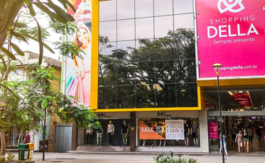 Shopping Della abrirá com horário reduzido 