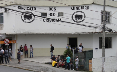 Sindicato dos Mineiros de Criciúma rumo a Florianópolis