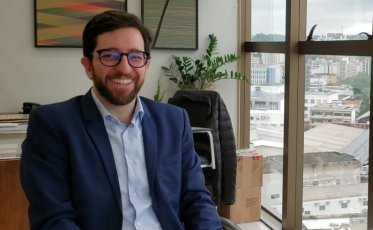 Mais de 30 fiscais da Fazenda entregam os cargos