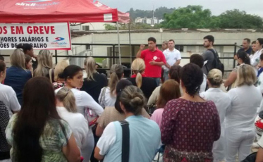 Assembleia decide: HRA continua em greve