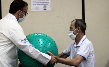 A luta diária de quem tem a síndrome de Gillain-Barré