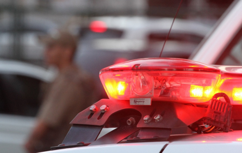 Carro se movimenta em garagem e mata idoso em Balneário Rincão