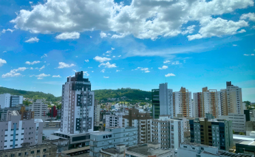 Semana de calor, ar abafado e temporais