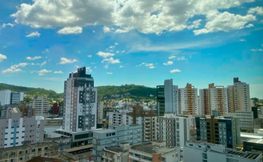 Semana de calor, ar abafado e temporais