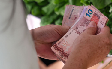 SC tem menor índice de Bolsa Família e reduz número de beneficiários
