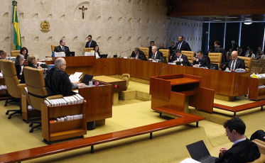 Supremo decide criminalizar a homofobia como forma de racismo