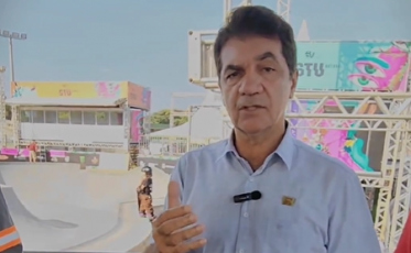 Salvaro ameaça cortar energia de shows em caso de 