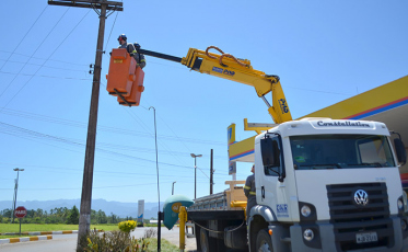 Siderópolis troca lâmpadas comuns por LED