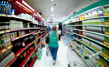 Custo da cesta básica aumenta em 12 capitais pesquisadas pelo Dieese