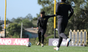 Ronald ganha espaço entre os titulares do Criciúma antes de duelo contra o CRB