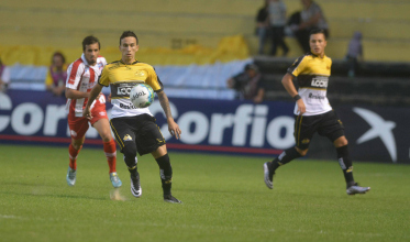 Criciúma reencontra Náutico na estreia e mira repetir 2016