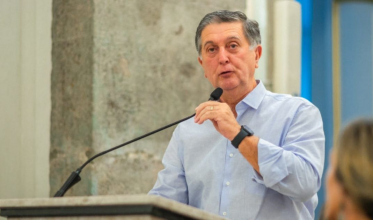 Topázio pede licença e para processo de expulsão do PSD