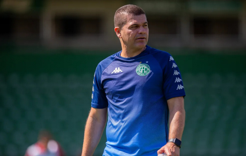 Criciúma vai anunciar Umberto Louzer como novo técnico
