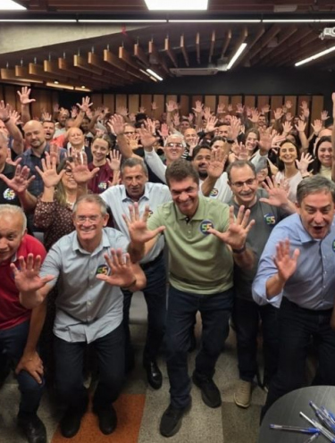 PSD faz ato de filiações e reforça Júlio e Clésio como candidatos a deputado 