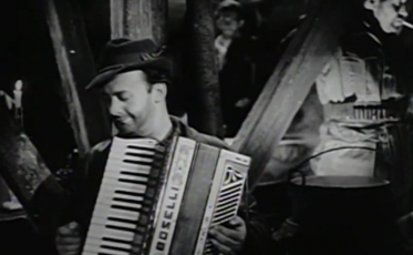 Italianos, alemães e um português 