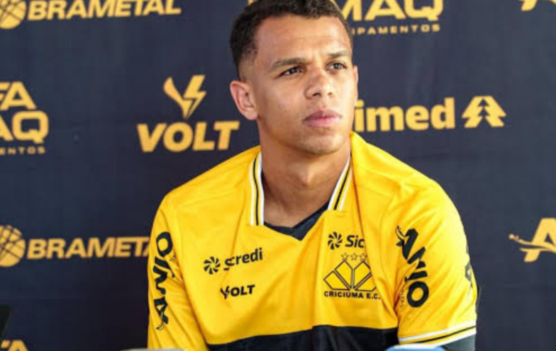 Sandry alega problemas pessoais e pede pra deixar o Criciúma 