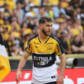 Fim da preocupação: Fellipe Mateus treina normalmente e vai para o jogo