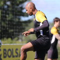 Criciúma tem baixas confirmadas e Eduardo Baptista mantém dúvidas para clássico contra o Avaí