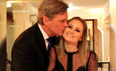 PDT não consegue Dário Berger, mas filia sua mulher, Elaine