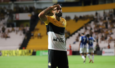 César Martins vira dúvida por lesão na coxa