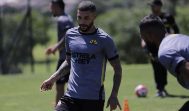 Alison propõe fim de contrato com o Tigre