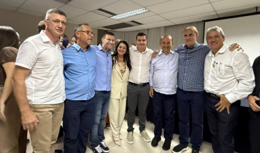 Prefeitos, deputados e senadora do MDB fazem ato de apoio a Jorginho