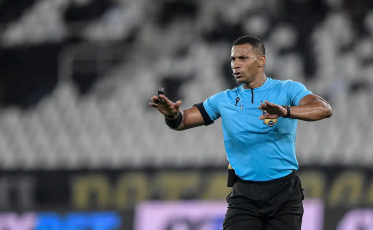 Bruno Pereira Vasconcelos apita Criciúma x Sport