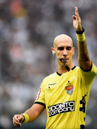 Lucas Canetto Bellote apita Criciúma x CRB