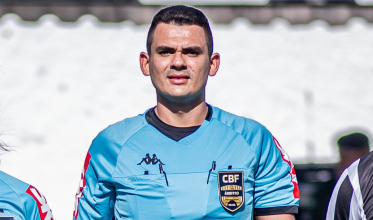 Raimundo Rodrigues de Oliveira Junior apita CRB x Criciúma