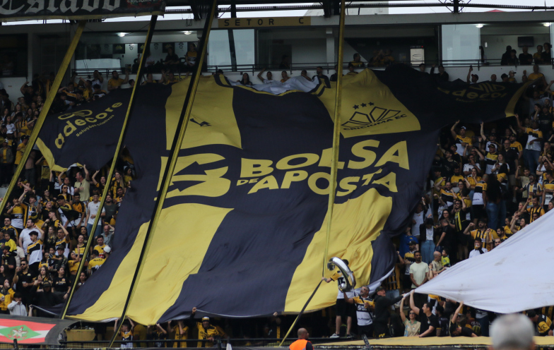 Criciúma acompanha mudanças nas bets e avalia impactos no contrato com patrocinador