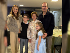Família e amigos tudo que precisamos prestigiar