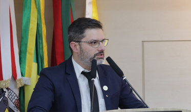Justiça determina volta ao cargo de vereador 