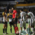 Criciúma x Athletic soma quatro expulsões em apenas três confrontos