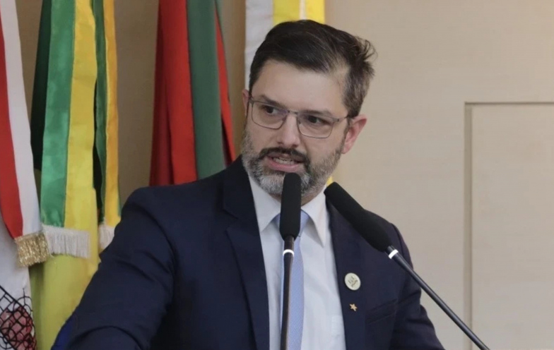 Justiça tira Julio Bittencourt de novo da Câmara de Vereadores