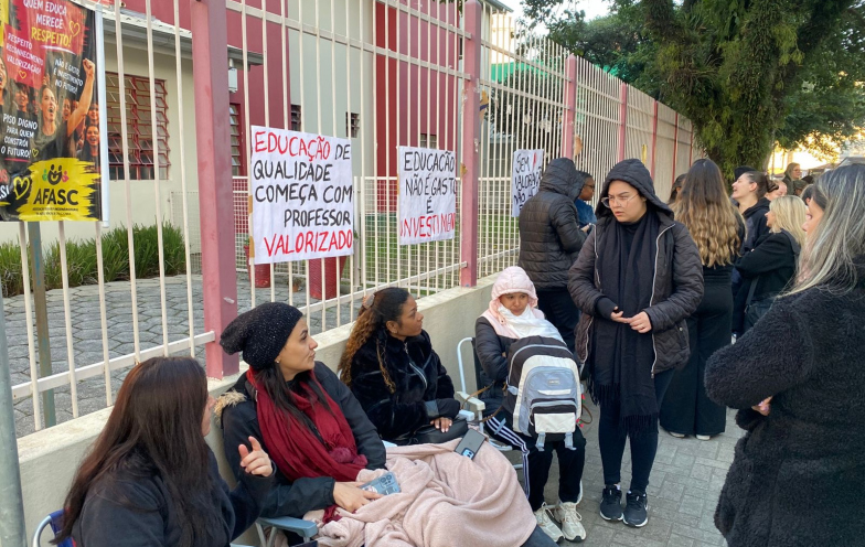 TRT nega novo recurso da Afasc e greve nas creches continua