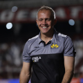 Internacional faz proposta por Eduardo Baptista, que pode deixar o Criciúma