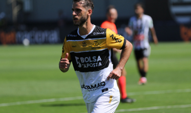 “Foi um jogo atípico”: Fellipe Mateus reconhece falhas e projeta reação do líder na Série B