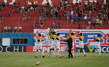 Eduardo liberado, Alisson fora e busca por novo volante