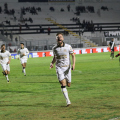 Com virose, Marcelo Hermes foi ausência do treino